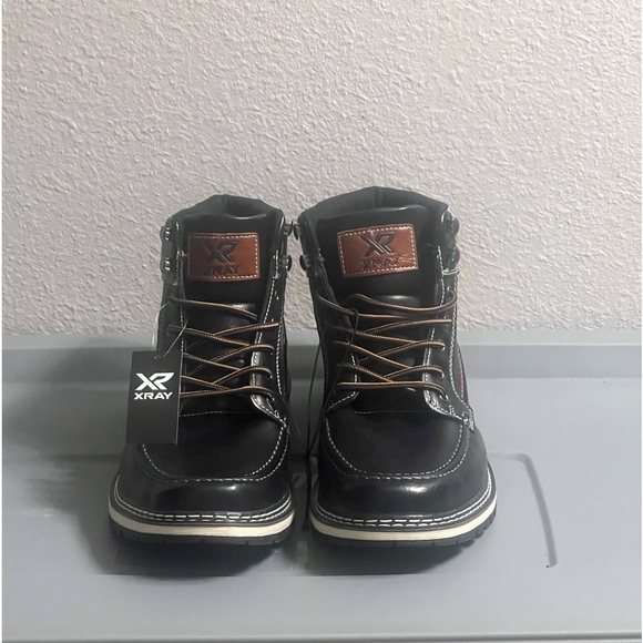 NWT Xray Men’s Sneakers Boots